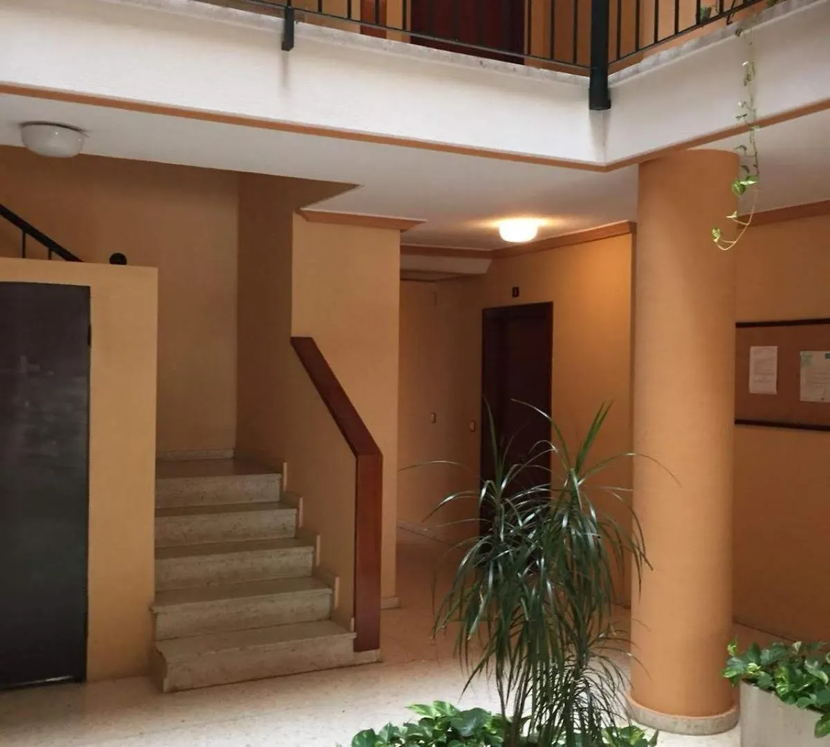Gran Piso Familiar Cerca De La Estacion Capacidad 10 Personas Apartment Cordoba